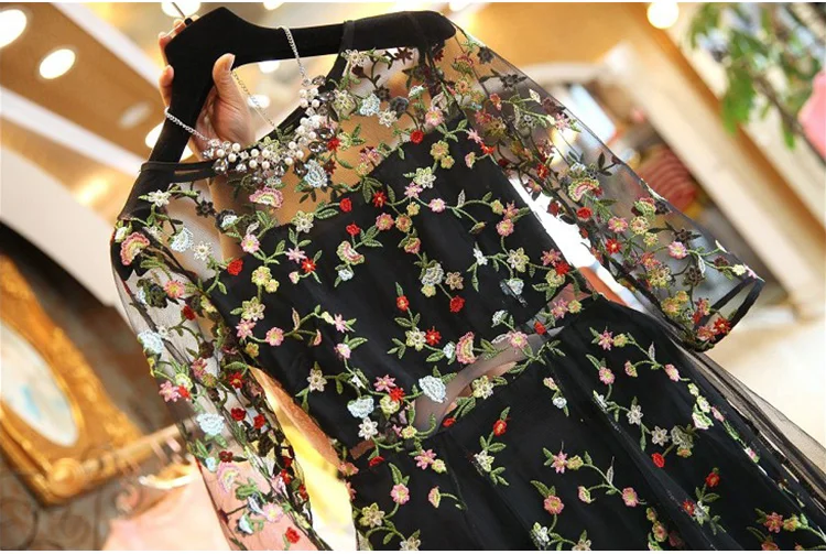 Lace Embroidery Flower Black Dress