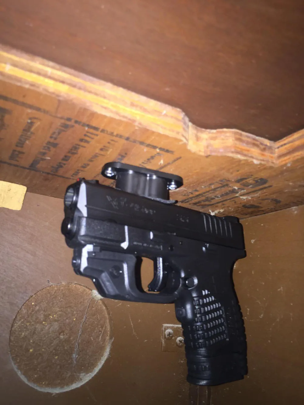 25LB рейтинг пистолет магнит скрытый пистолет держатель для стол кровать под стол автомобиля Бесплатная против царапин крышка и винты