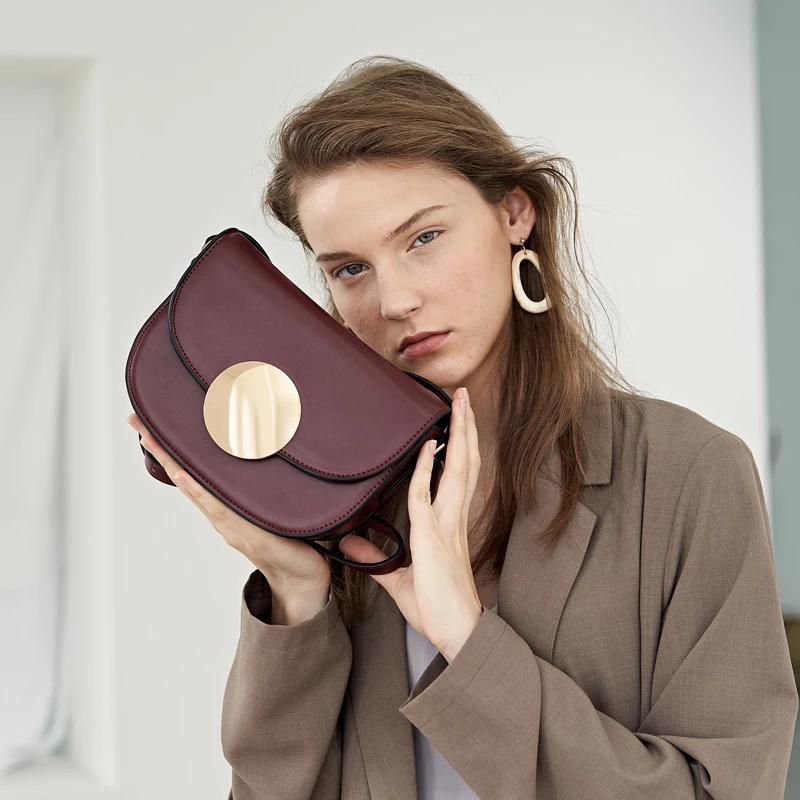 

Super seabob 2018 Autumn New Pattern Semi-circle Saddle Single Shoulder Satchel Concise Vintage All-match Package Women DA257