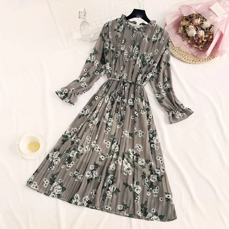 

2019 New Women Spring Print Dress Long Sleeve Chiffon Pleated Dress Loose Casual Plus size Ruffles Flare Sleeve Long Dress ZX123