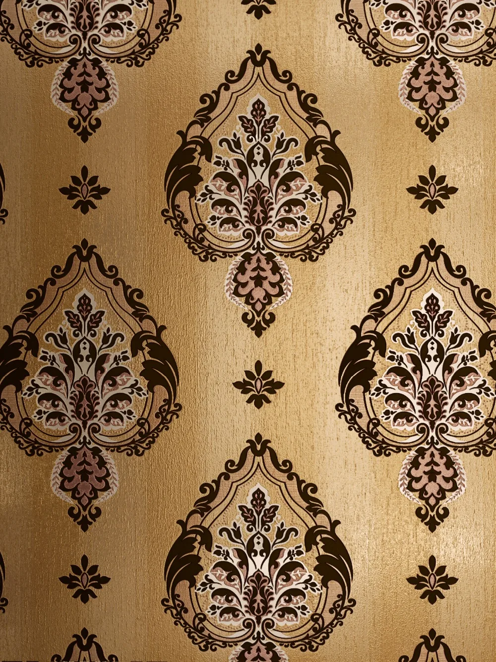 ヴィンテージ黄金イタリアベルベットフロックテキスタイル壁装遮音papelデparede壁紙 Textile Wallcoverings Papel De Paredepapel De Aliexpress ヴィンテージ黄金イタリアベルベットフロックテキスタイル壁装遮音papelデparede壁紙 Textile Wallcoverings Papel De Paredepapel De Aliexpress