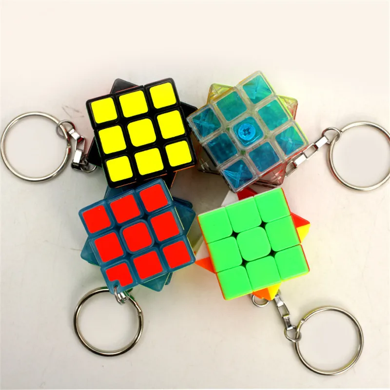 

3.0 CM Mini Magic Cube Keychain Pendant Rotatable Luminous Speed Twist Rubike Cube Puzzle Kdis Toys Backpack Car Decor Pendant