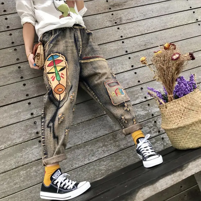 Kopen Lente Nieuwe Jeans Womens Wash Borduren Ripped Denim Broek Vrouwen Mode Rits Elastische Taille Gat Cowboy Harembroek L129