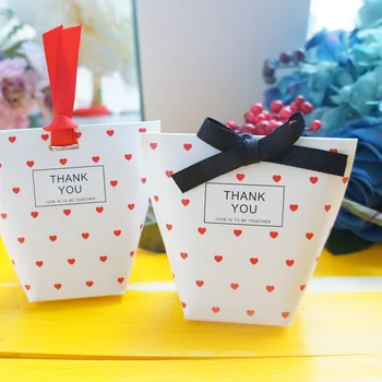 

mini 10pcs red queen hearts Paper Box Wedding Favors Gifts Decoration For Cookie Candy Storage Boxes Gift Packaging Christmas