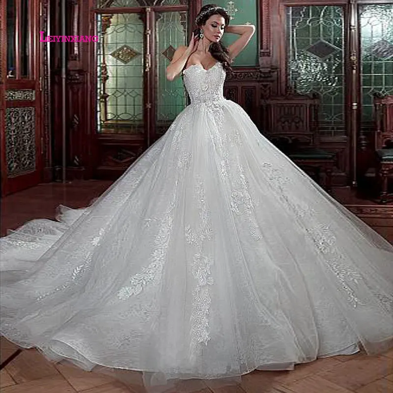 

LEIYINXIANG New Arrival Luxury Appliques Court Train Ball Gown Wedding Dresses Fashion Lace Up Princess Bridal Gowns Plus Size