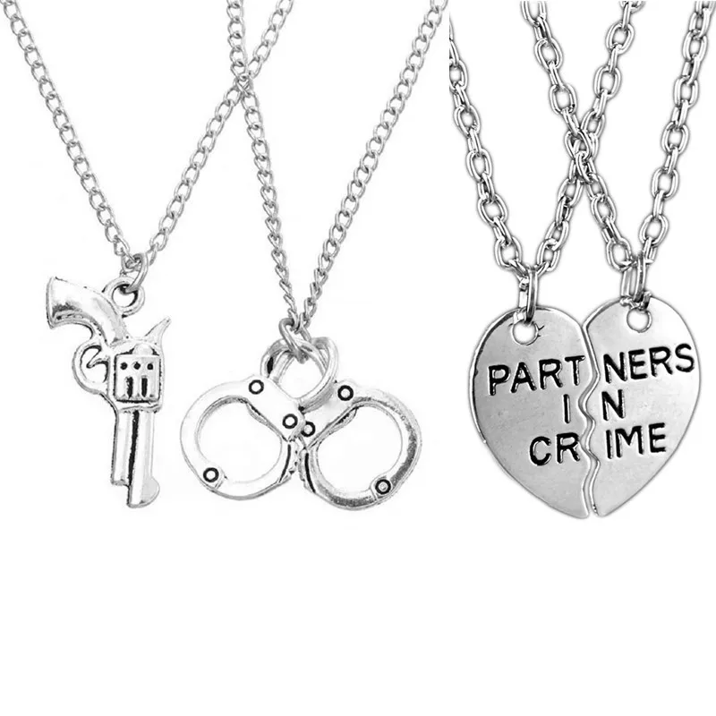

Ancient Silver Partners In Crime Criminal Partner Gun Handcuffs Necklace Good Friends Gift 2019 New Style Europe America Hot