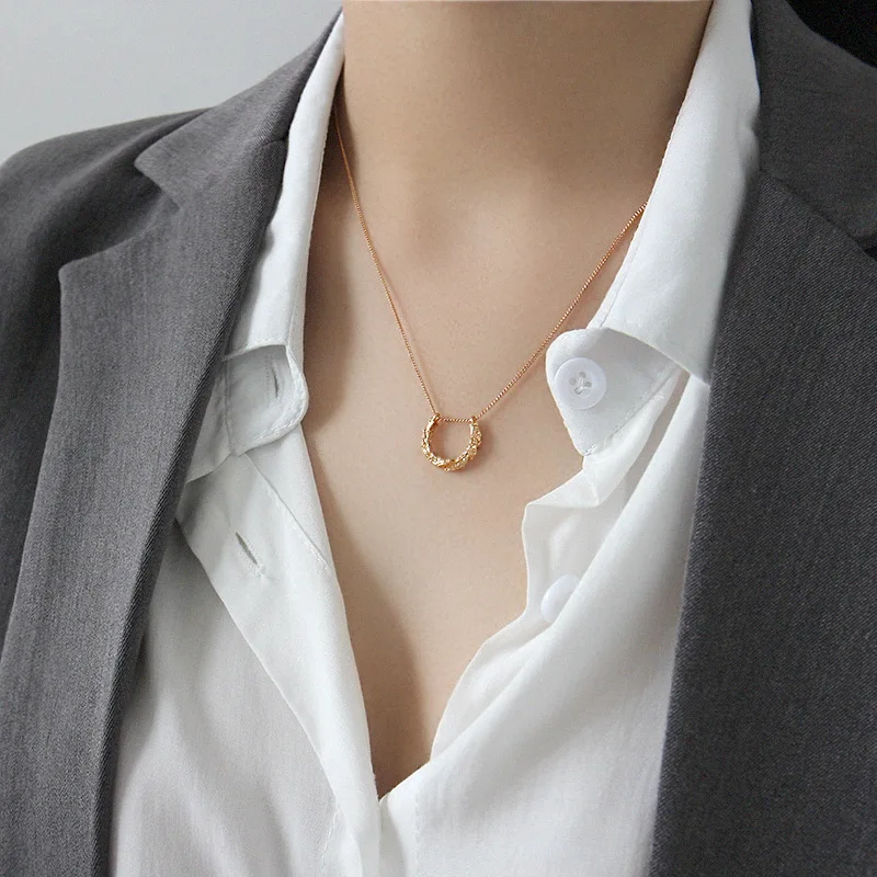 

Silvology 925 Sterling Silver Semicircle Necklace Gold Irregular Concave Convex Texture Pendant Necklace For Women Fine Jewelry