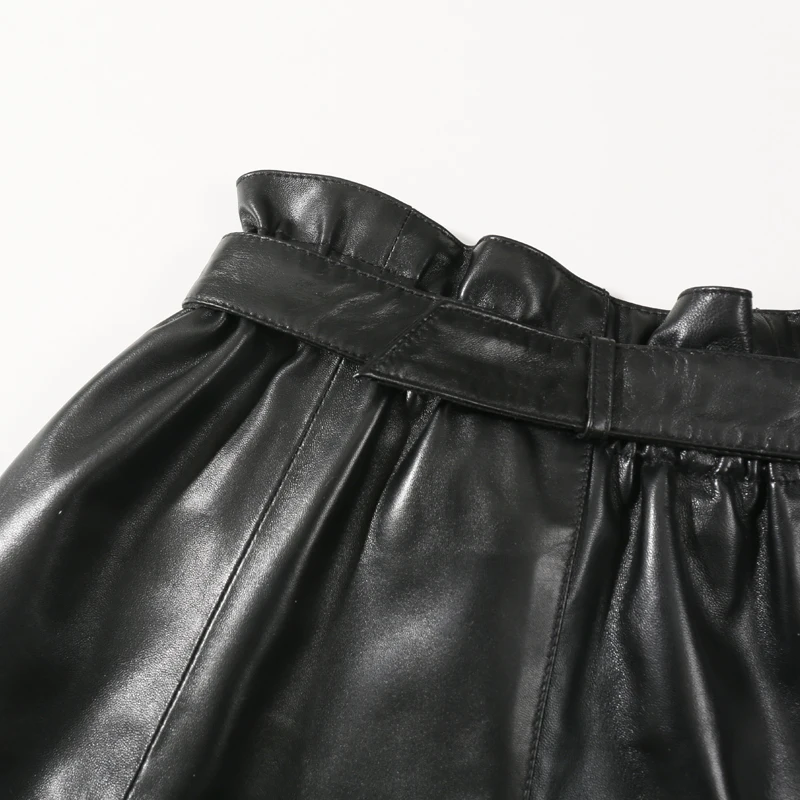2019 Spring New High Waist Black Leather Pant Korean Version of The Thin Wide Leg Pants High Waist Shorts Shorts Women 2019 Spring New High Waist Black Leather Pant Korean Version of The Thin Wide Leg Pants High Waist Shorts Shorts Women