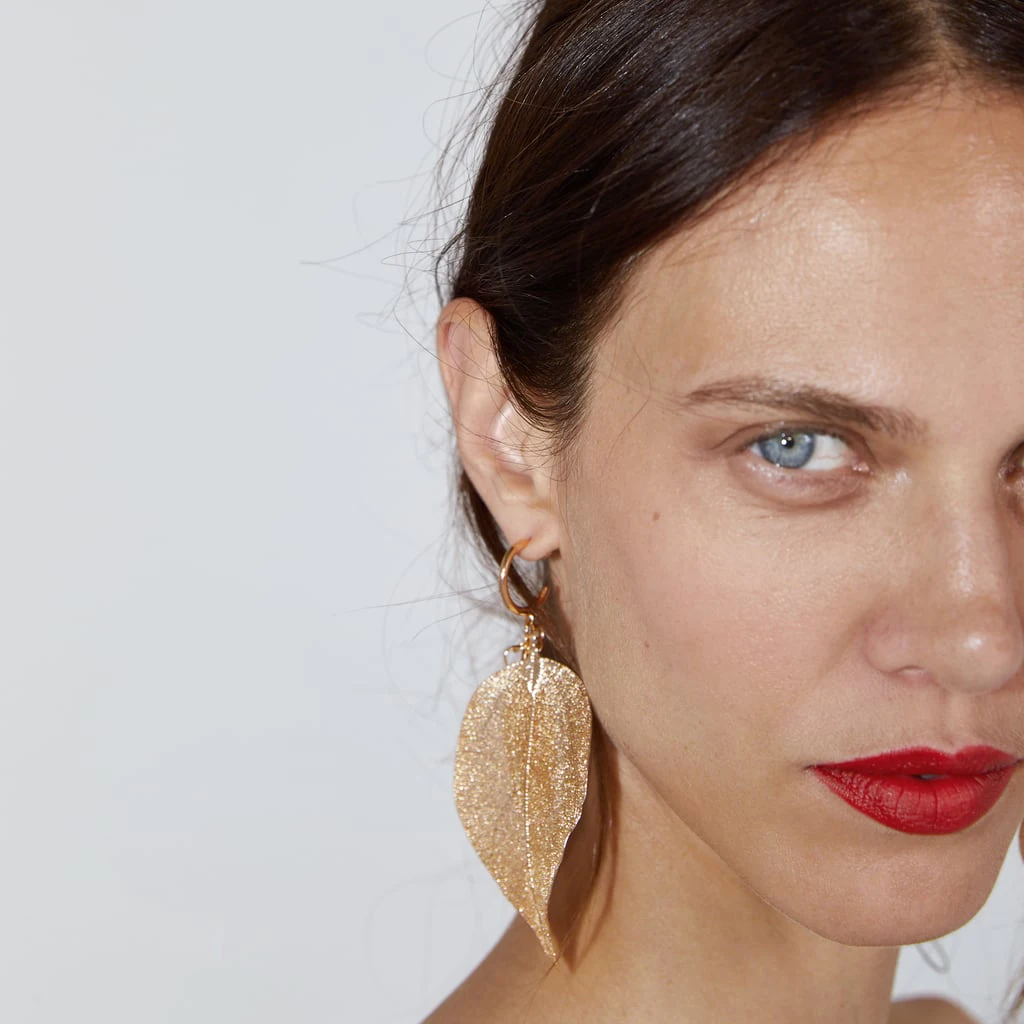 

JUJIA Simple Design Big Metal Leaf Earrings Shiny Gold Color Earrings For Women Luxury Punk Fashion za Jewelry