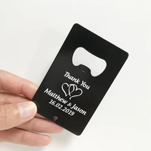 25 шт. Персонализированные Свадебные сувениры черный открывашка для бутылок размером с кредитную карту открывалка индивидуально выгравироанные надписи алюминиевая открывалка для бутылок свадебный подарочный мешочек из органзы