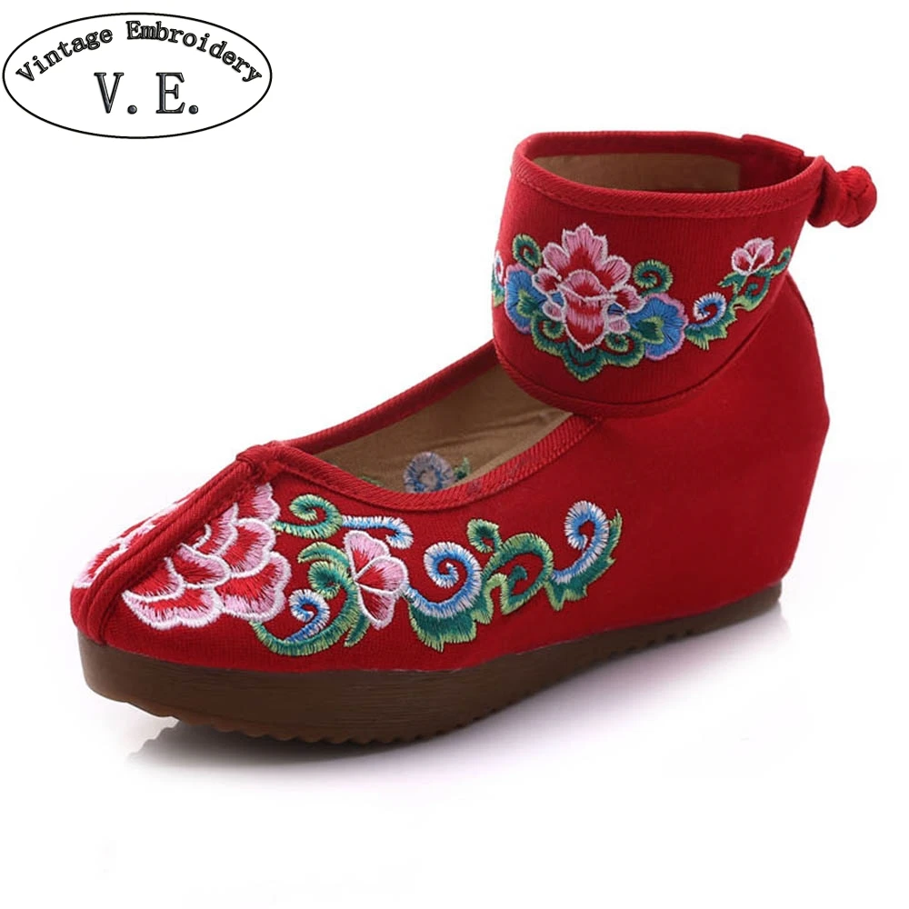 platform canvas pumps