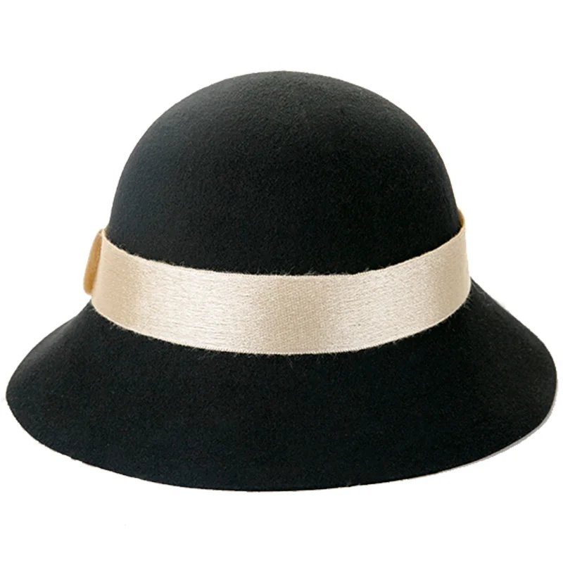 wide brim cloche hat