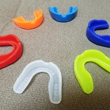 Профессиональный пищевой силикагель бокс мундгард боевое искусство зуб протектор безопасности зубы Защита зуб держатель