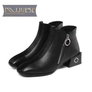 

MLJUESE 2019 women ankle boots Cow leather zippers Rome style square toe winter warm fur short plush boots women boots size 40