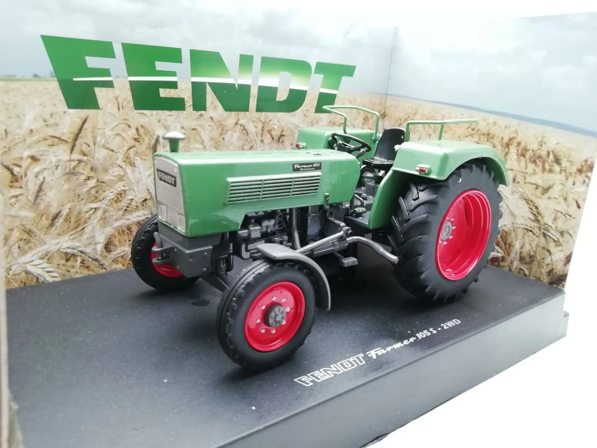UH 5276: 32 Fendt Farmer 105 S сельскохозяйственные тракторы сплав модель автомобиля литье под давлением игрушки для детей Детские игрушки