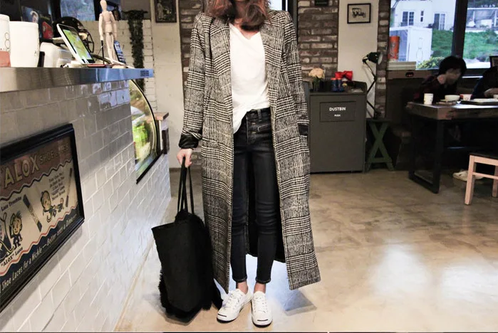 

Women plaid long coat long sleeve woollen overcoat loose outwear female winter autumn trench coats plus size
