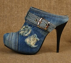 Новое поступление; летние шлепанцы; женские модные повседневные джинсовые шлепанцы на тонком высоком каблуке с пряжкой и острым носком; Размеры 35-40; SXQ0709 - Цвет: Синий