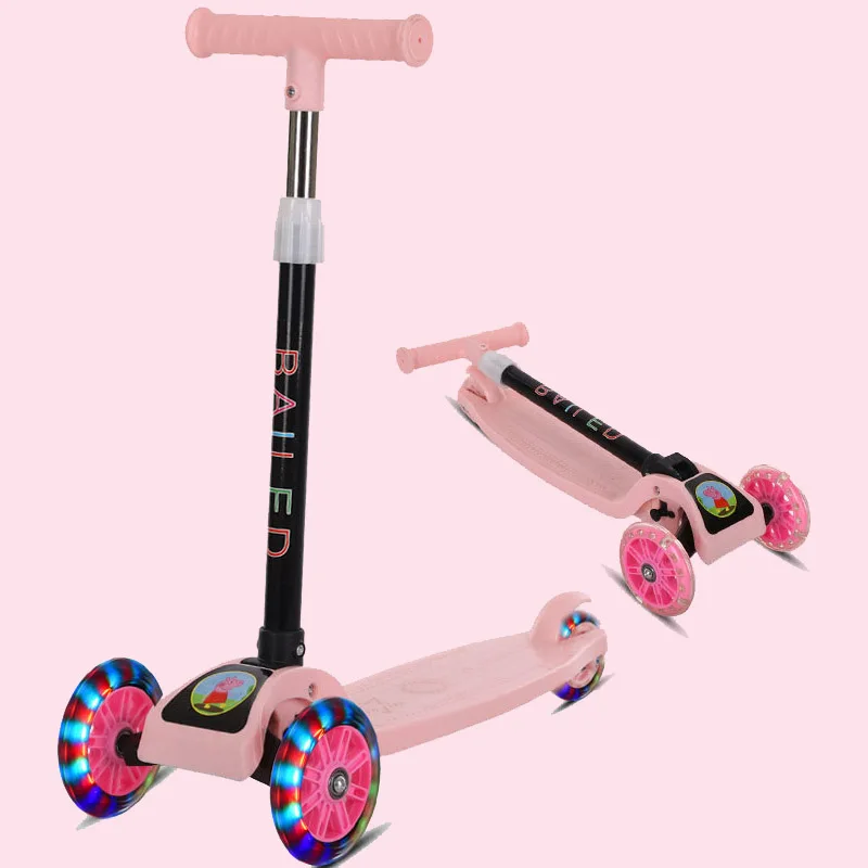 

Children's Frog Skateboards 3-wheeled Dual Brake Shock Absorption Music Flash Triwheel Scissor Car Swing Car 2-4-6-7-8 Years Old