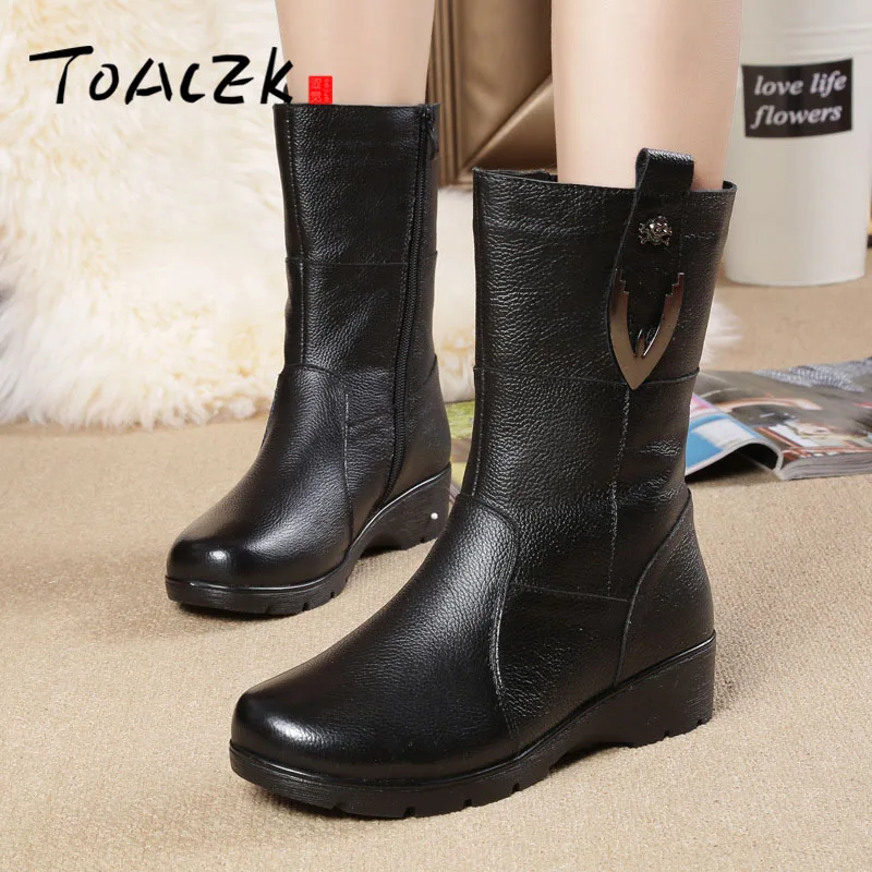 

Winter new European and American female boots coarse heel middle-aged leather female boots mid-tube non-slip warm martin Boots