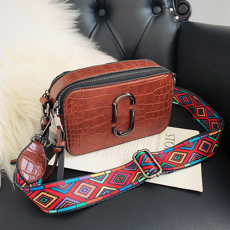 

2019 New Hot Fashion Personality Women's bag Crocodile Pattern Bags Luxury Clutch Strap Small Female Bags Shoulder Messenger Bag
