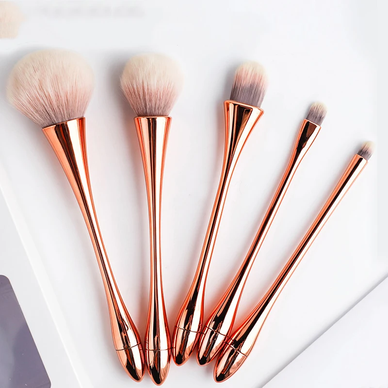 makeup brushes  (3)