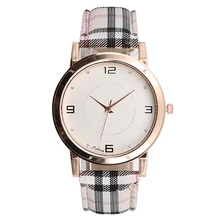 Nouvelle Mode Élégante Montre Femmes Couleur Treillis Bracelet En Cuir Simple Casual Montre À Quartz Dames Filles Horloge Feminino Relogio