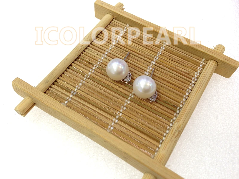 

WEICOLOR Beautiful 8-9mm Semiround White Real Natural Pearl And Crystal Earrings With Sterling Silver.