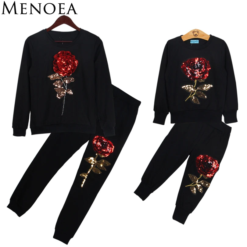 

2017 New Winter Style Family Matching Outfits Mother And Daughter Long Sleeve Rose Floral Sweatshirt+Pants 2Pcs Suit