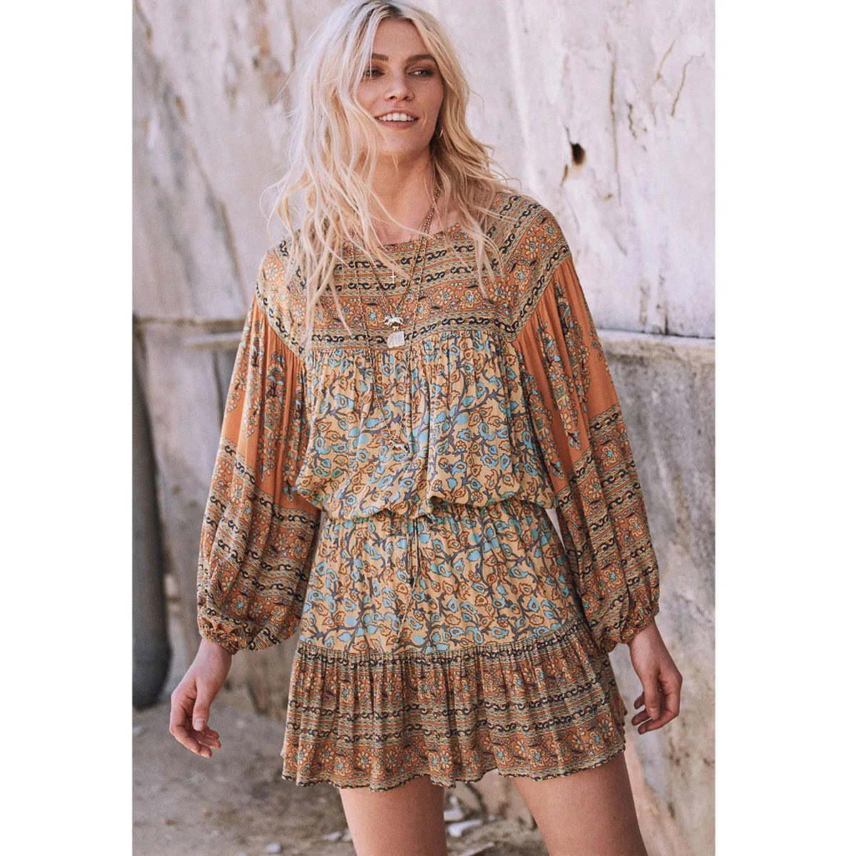 

Delirium Ethnic Floral Tops Skirt 2 Piece Set Women 2018 Autumn Long Sleeve Blouse Mini Skirt Ladies Boho Sexy Short Skirt Sets