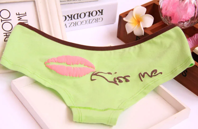 Charming Sexy Red Lips Women Briefs Comfortable Ladies Underwear Cotton Panties Tanga Low Waist Triangle for Female 13