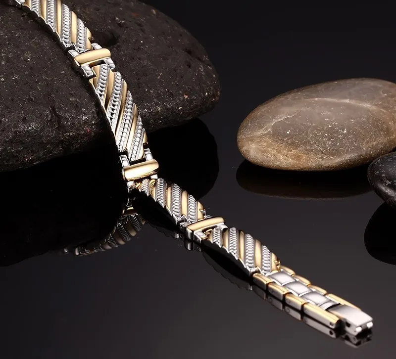 2841158813_1753929213