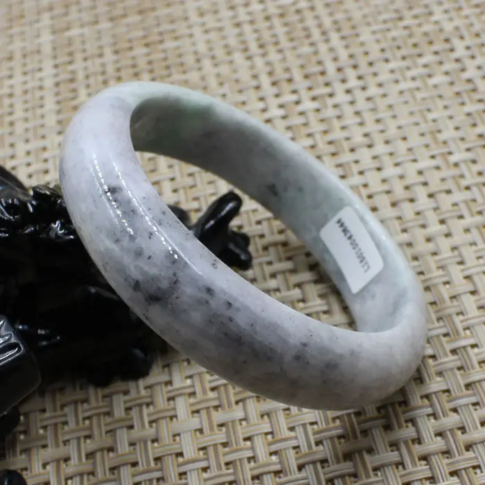 

3644 Certified Grade "A" Natural Green Jadeite Jade Gems Bracelet Bangle 59mm 10.20 40