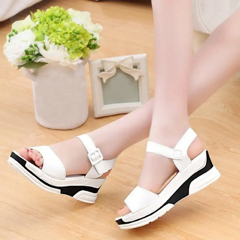

2018 New Fashion Summer Korean style muffin fish head women sandals with platform sandals simple design wedge shoes