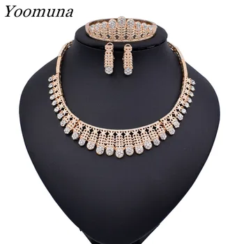 

2019 New Fashion Gold Nigeria Wedding Suit African Crystal Saudi Jewelry Bracelet Earrings Ring Jewelry Suit s4