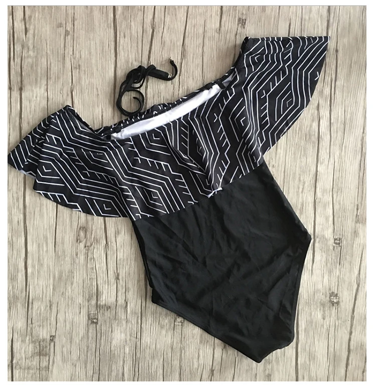 One shoulder stripe black bikini_06