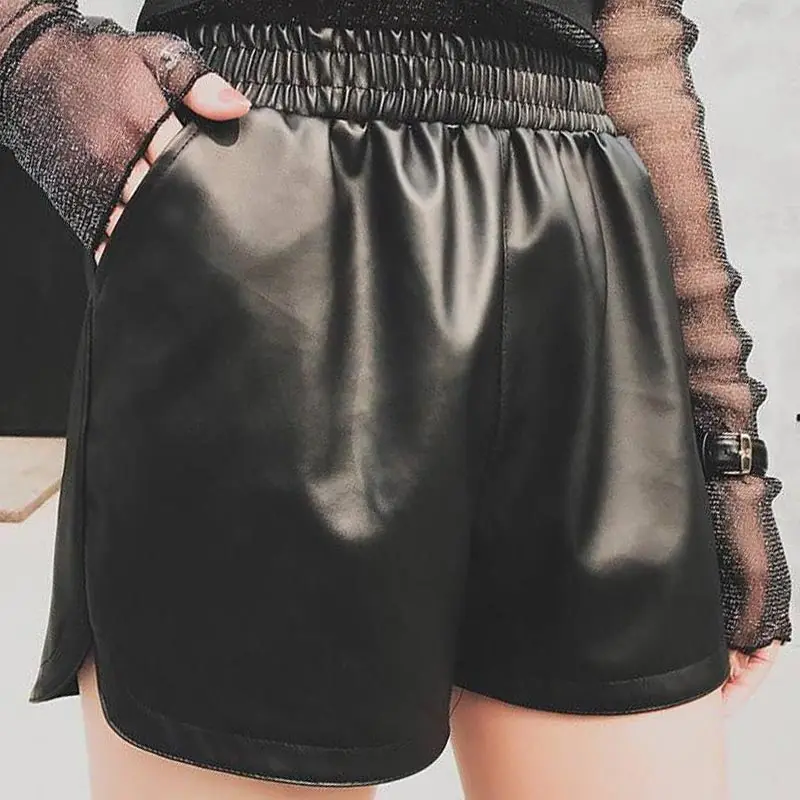 

Women Black PU Leather Shorts 2019 New Spring Autumn High Waist Elastic With Pocket Loose Casual Szorty Female Plus Size HJ242