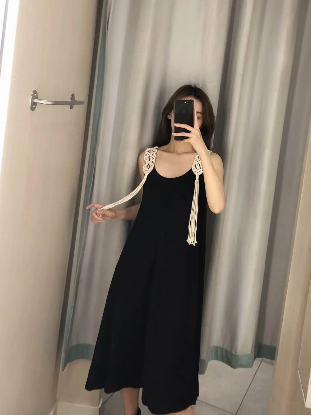  (37)