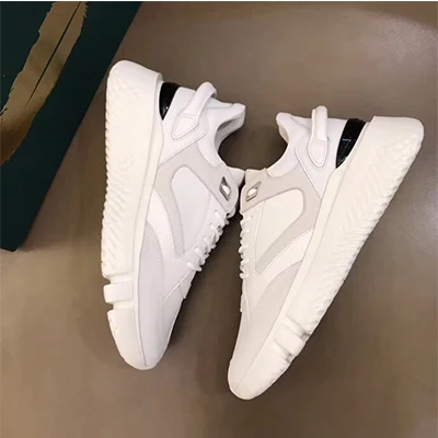 

The latest sport shoes in 2019, shoe upper collision design, multi-element combination, customized ultra-light original