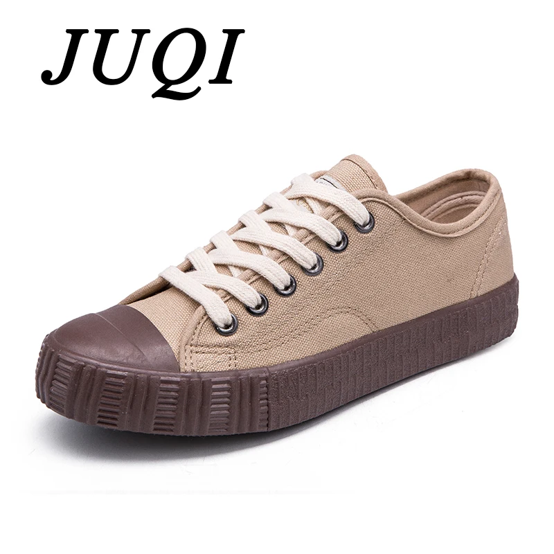 

JUQI New Arrival 2018 Men Flats Shoes Breathable Light Fashion Men Casual Canvas Shoes Zapatos Hombre Mens Flats
