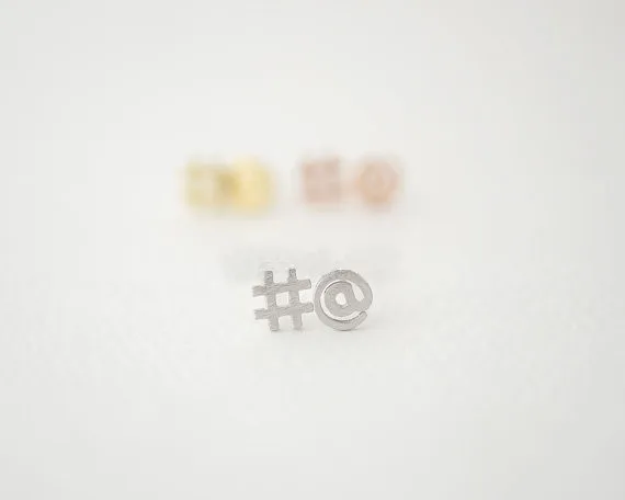 Модные серьги гвоздики с символами # и @ материал из цинкового сплава|stud earrings|earrings