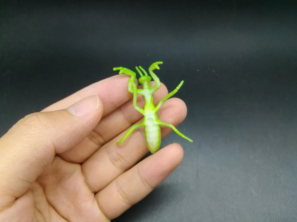 I833 (3)