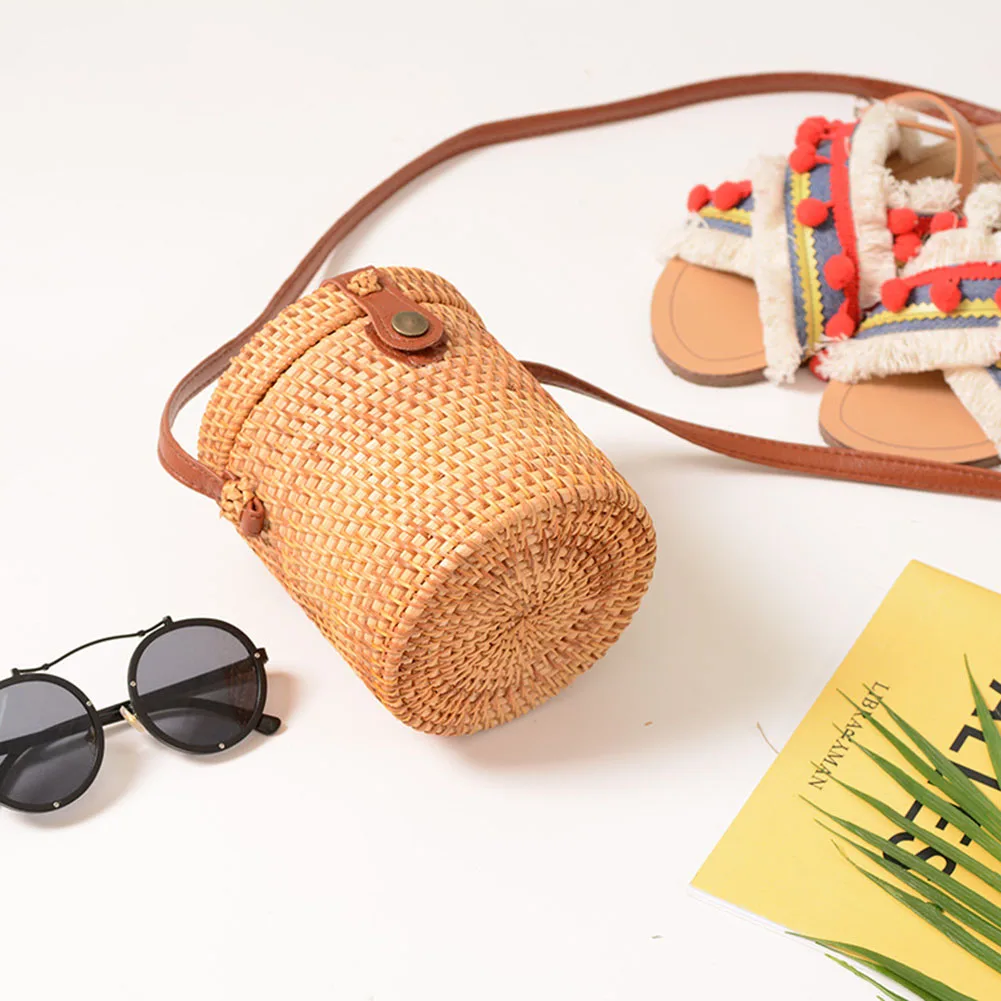 

BEAU-Round Woven Bag,Hand Woven Rattan Bag With Leather Strap Braided Women Crossbody Bag Chic Retro Summer Beach Shoulder Bag