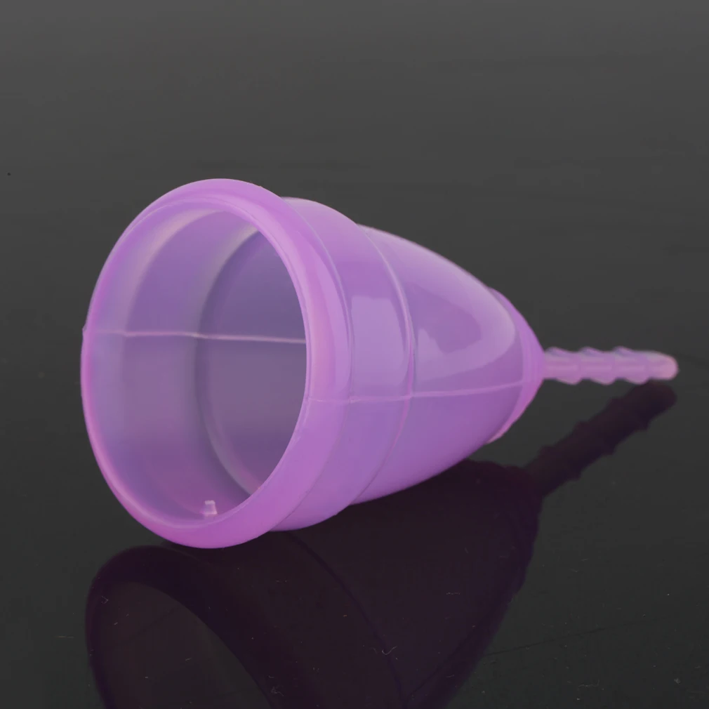 Многоразовая Мягкая силиконовая менструальная чашка, большие и маленькие размеры, три цвета, товары для гигиены и здоровья для женщин