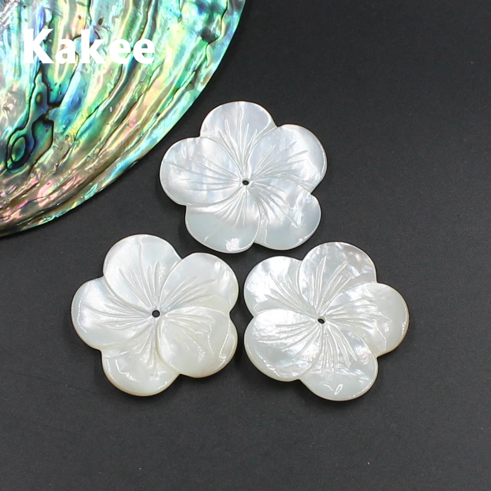 

Kakee Natural Carved Mother of Pearl White Flower Jewelry Making Finding Shell Beads for DIY Fashion Brooches Earrings Materials