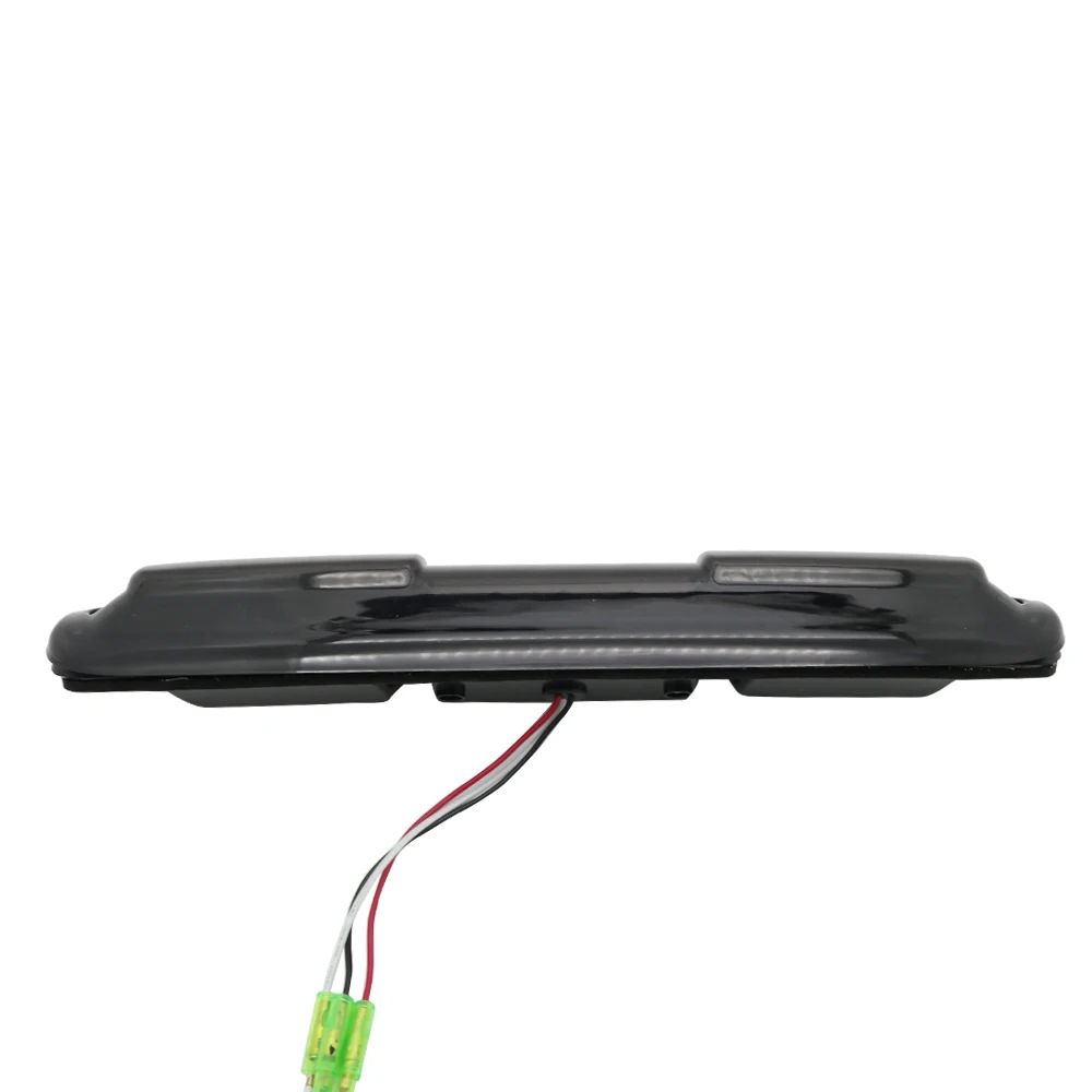 Third Brake Lamp LED Light Car Break Lamp Bulb For Silverado 1500 2500 1999-2006 Warning Light Lamp Red Car Auto Car-styling (14)