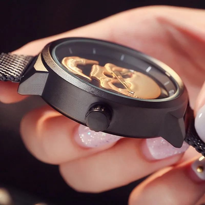Creative Skull Pattern Casual Women Watches Gold Skeleton Stylish Top Fashion Trend Black Quartz Lady Wristwatch Party Gifts