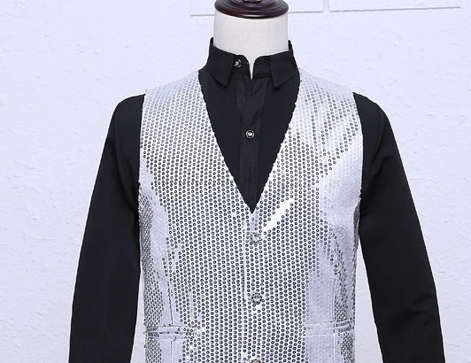 3321893517_353708979