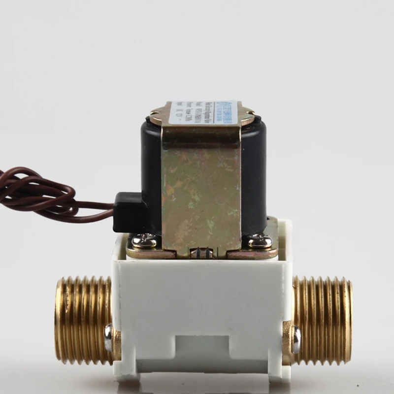 

Electromagnetic switch valve water 220v solar water inlet valve 12v outlet valve 4 points electromagnetic switch