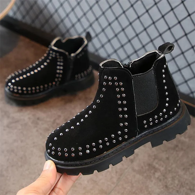 Г. Кожаные ботинки для мальчиков обувь для девочек весенне-осенние детские ботинки из искусственной кожи модные ботинки с заклепками для малышей теплые зимние ботинки - Цвет: Черный