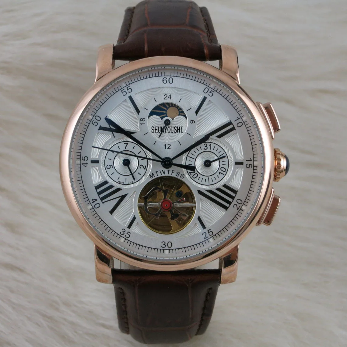 

WG06958 Mens Watches Top Brand Runway Luxury European Design Automatic Mechanical Watch